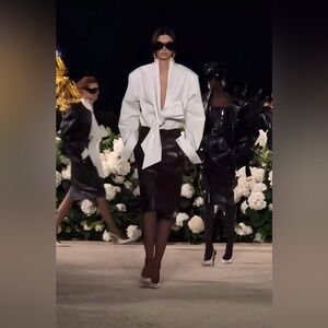 runway Elegant White Blouse